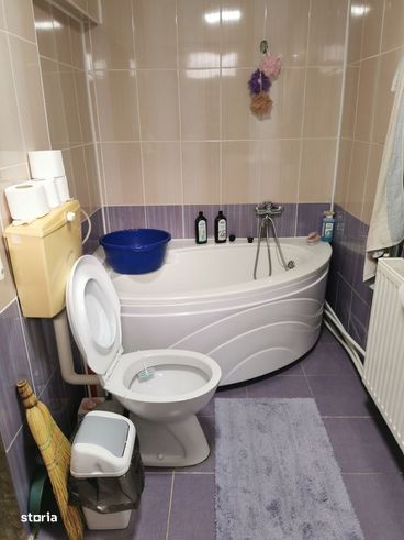Casa plus 200 mp teren zona Brestei-7