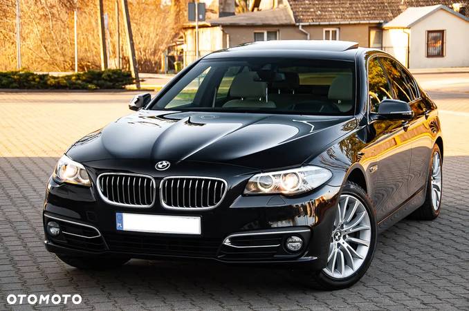 BMW Seria 5 525d xDrive Luxury Line - 14