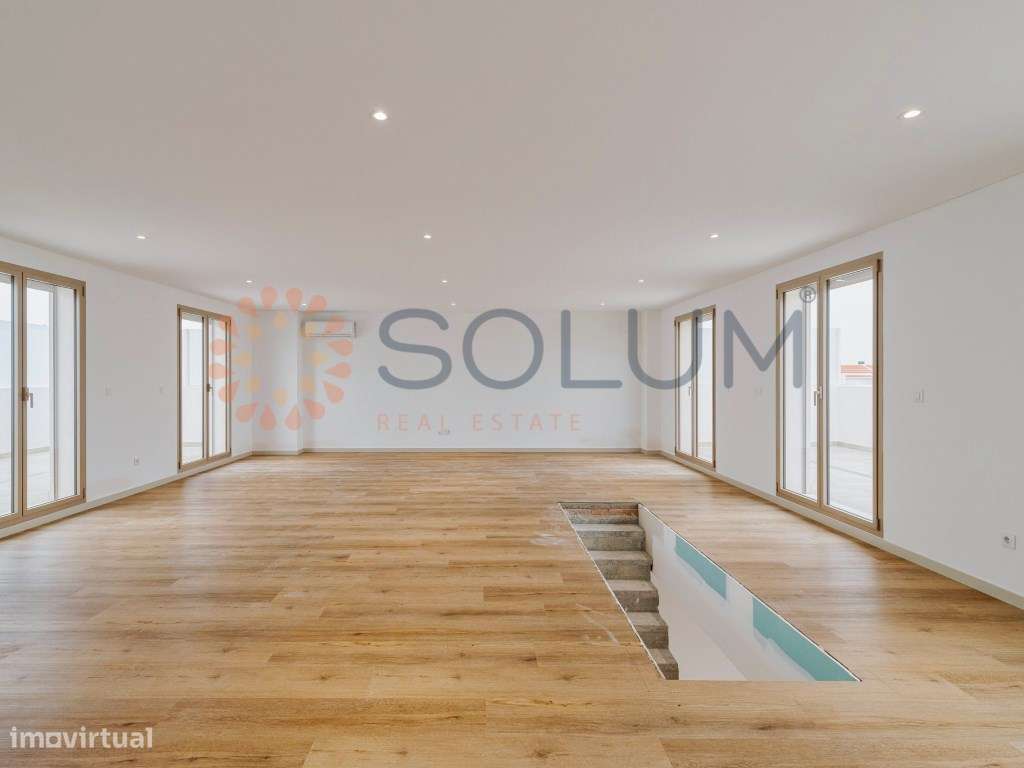 Duplex T3+1 novo com 2 Terraços - Montijo-9