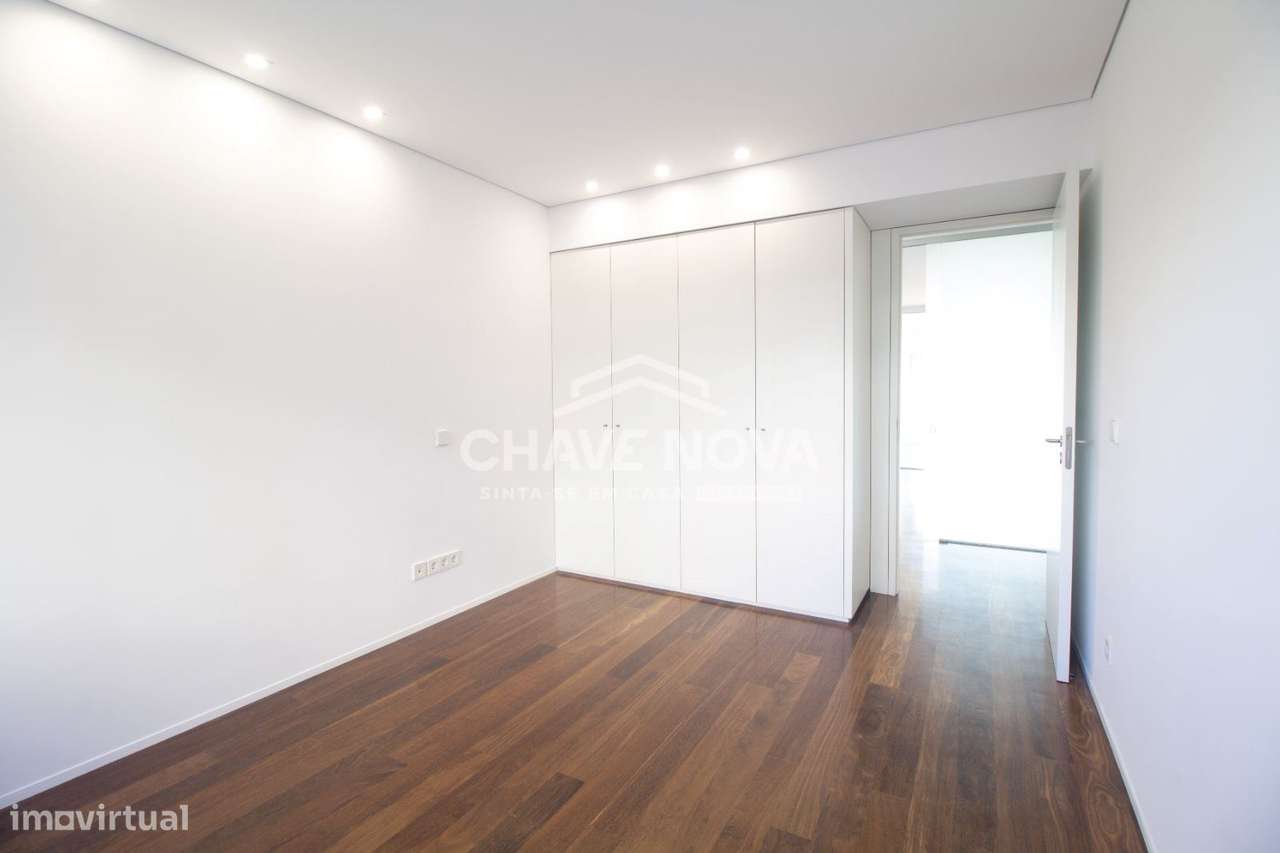 Apartamento T4 de Luxo com Vista Mar – Matosinhos-8