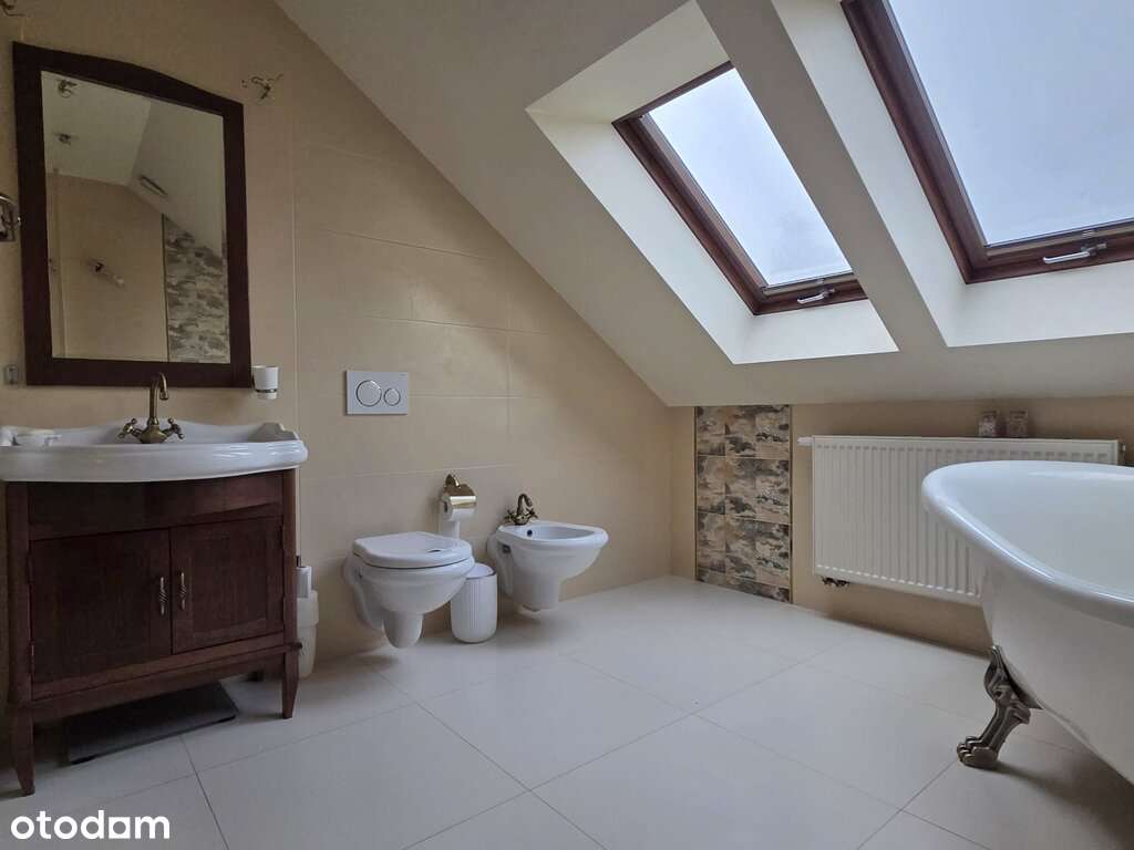 Przestronny Dom | z Dużą przestrzenią dodatkową.-16