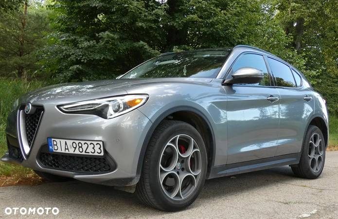 Alfa Romeo Stelvio 2.0 Turbo 16V AT8-Q4 Ti - 7