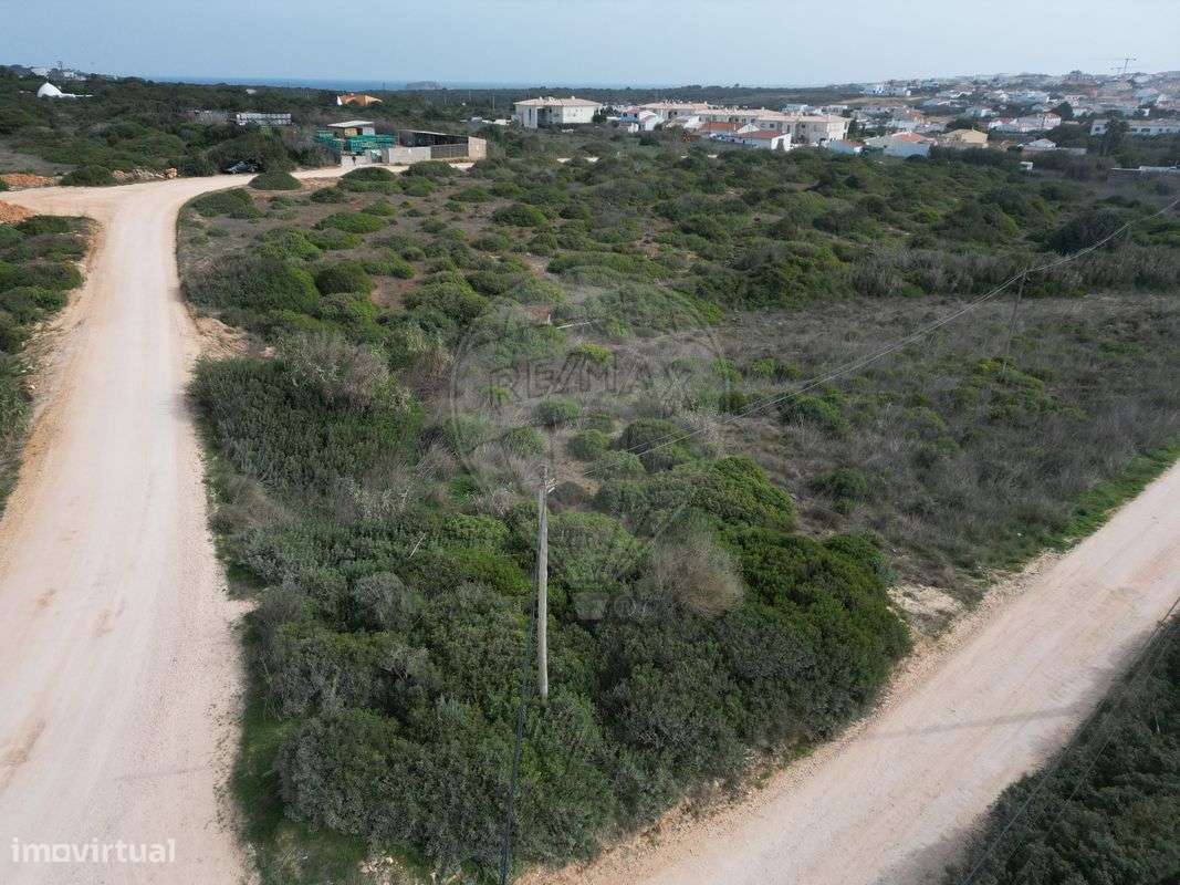 Terreno  para venda - Grande imagem: 2/5