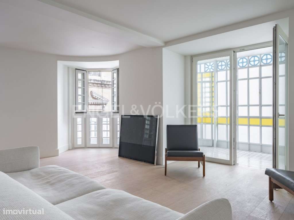 Elegante e luxuoso apartamento T2, junto à Av. da Liberdade - Grande imagem: 2/40