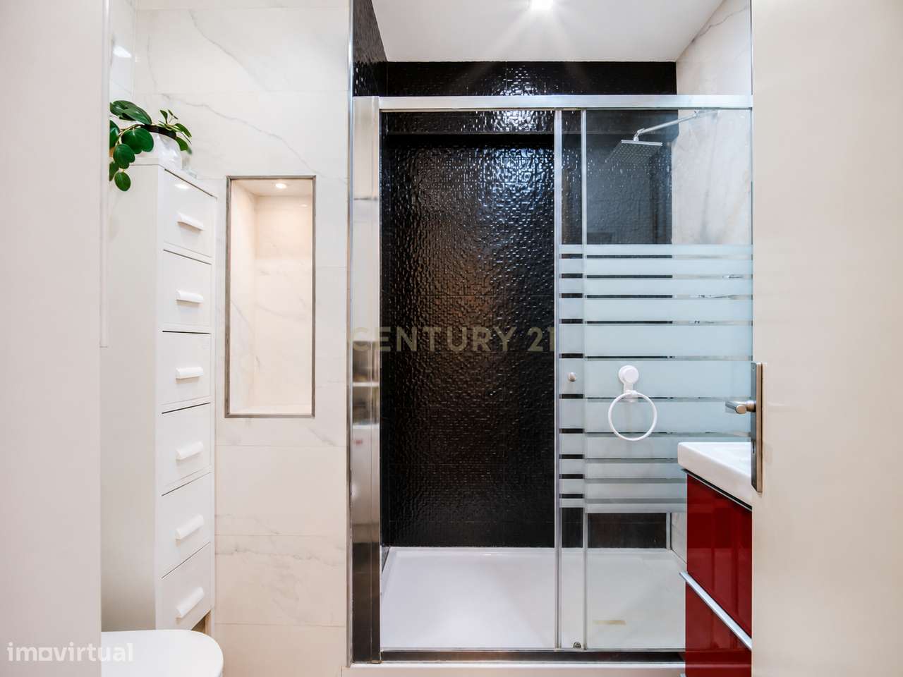 Apartamento T2 em Matosinhos com Vista para a Cidade-12