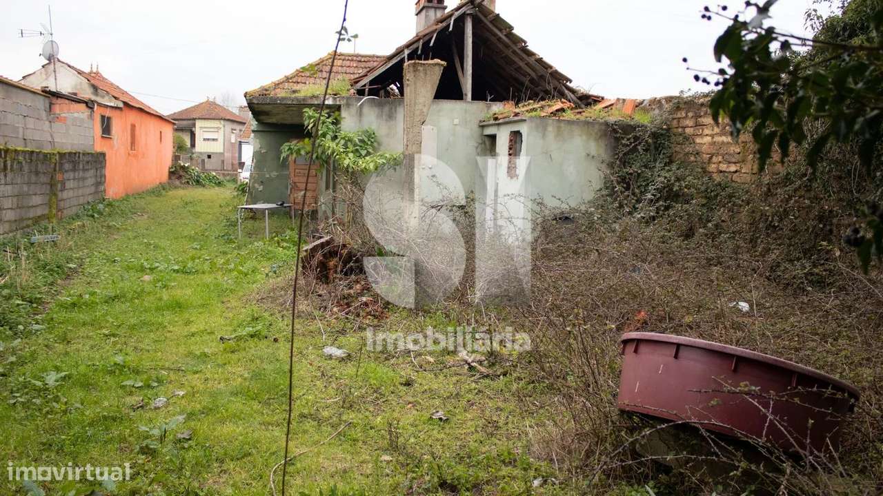 Moradia térrea T3, terreno com poço e dependências - Grande imagem: 5/13