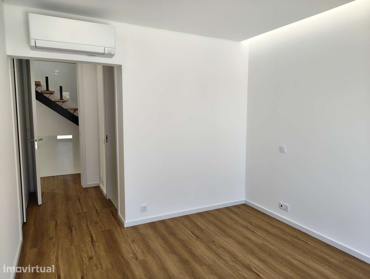 MORADIA de LUXO - PRONTA HABITAR - PRAIA SALGUEIROS - CANIDELO-28