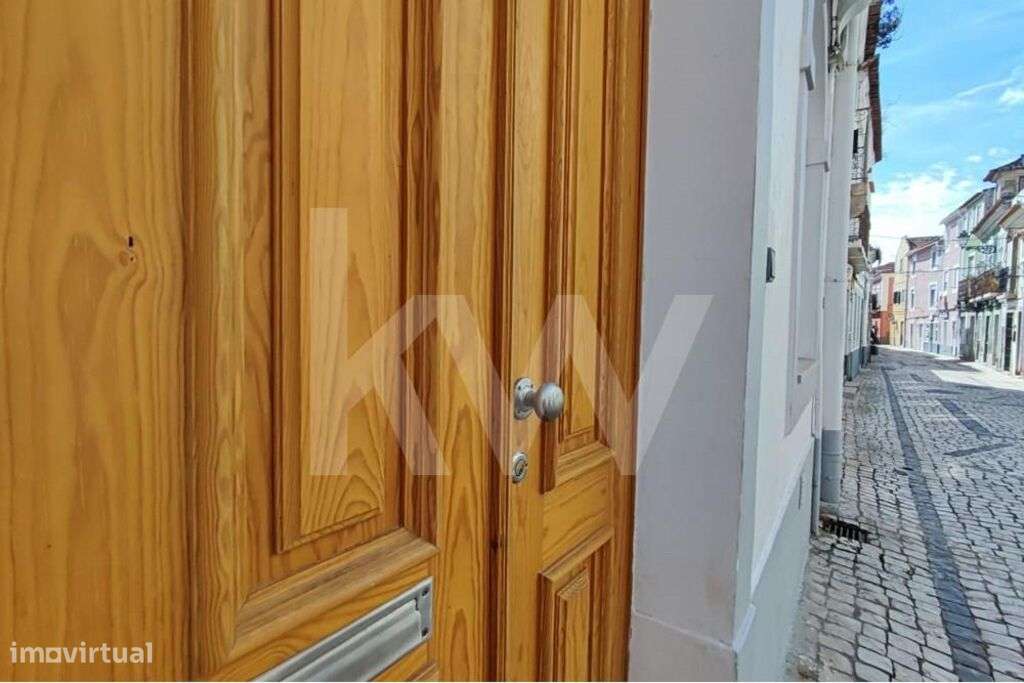 PRÉDIO NO CENTRO DE VILA FRANCA DE XIRA | REMODELADO | PROPRIEDADE TOT - Grande imagem: 5/6