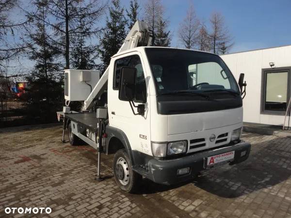 Nissan Cabstar - 3