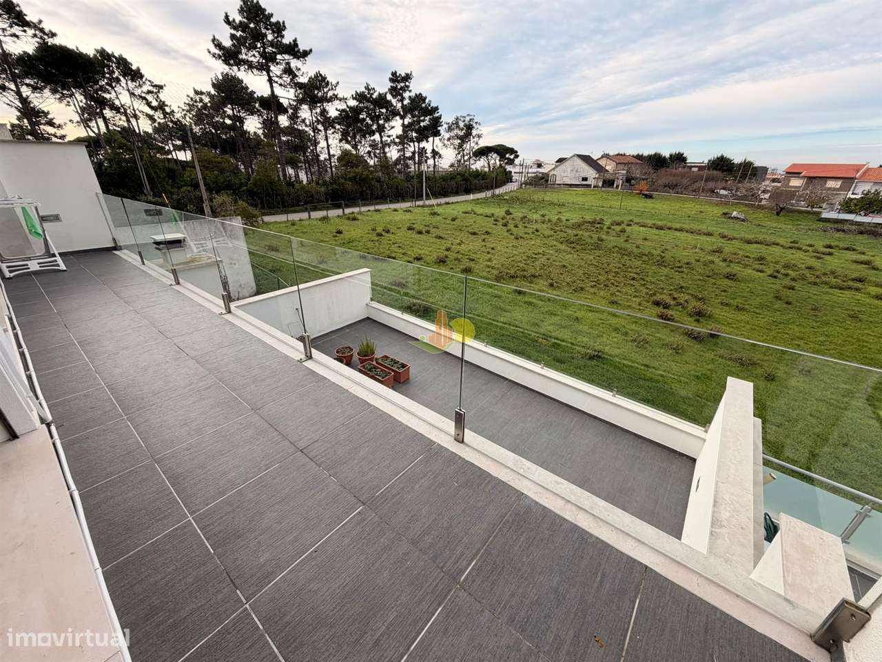 Moradia Semi Nova na Cidade!-31