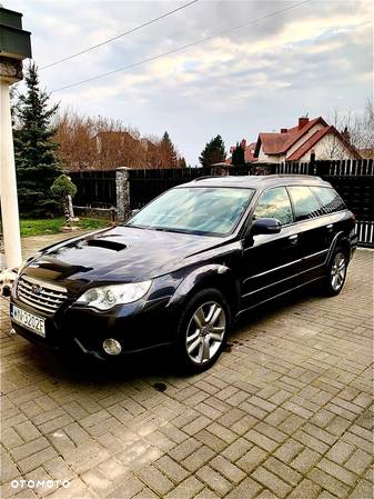 Subaru Outback - 1