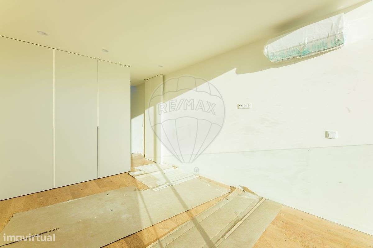 Moradia T4 para venda-12