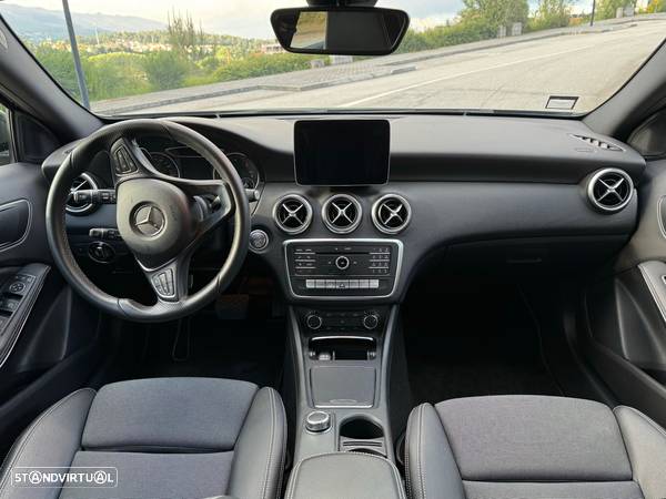 Mercedes-Benz A 180 d AMG Line Aut. - 12