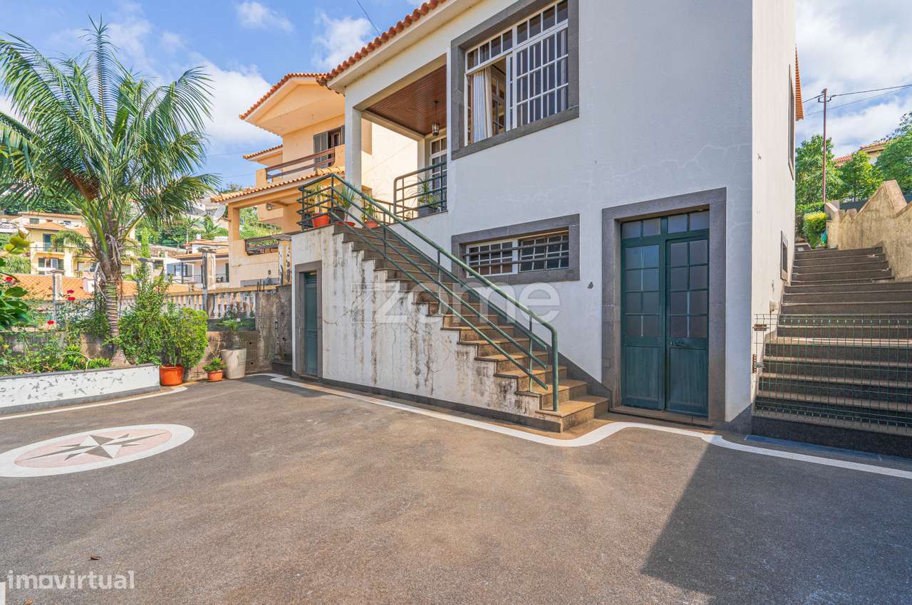 Moradia T3 + 1 Isolada com Vista Baía do Funchal – São Roque, Funch...-53