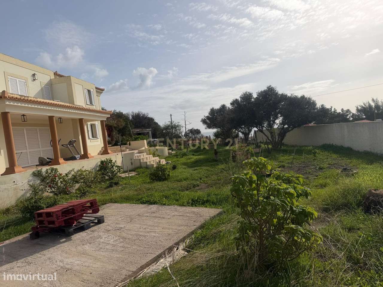 Moradia T4 com Suite | Terreno amplo | Localização privilegiada no Por - Grande imagem: 3/26