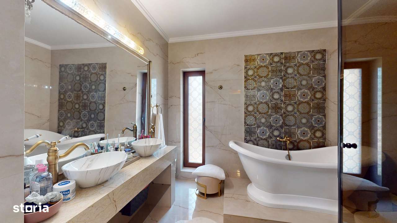 Imobil de lux pe malul lacului cu ponton, complet mobilat si utilat-17