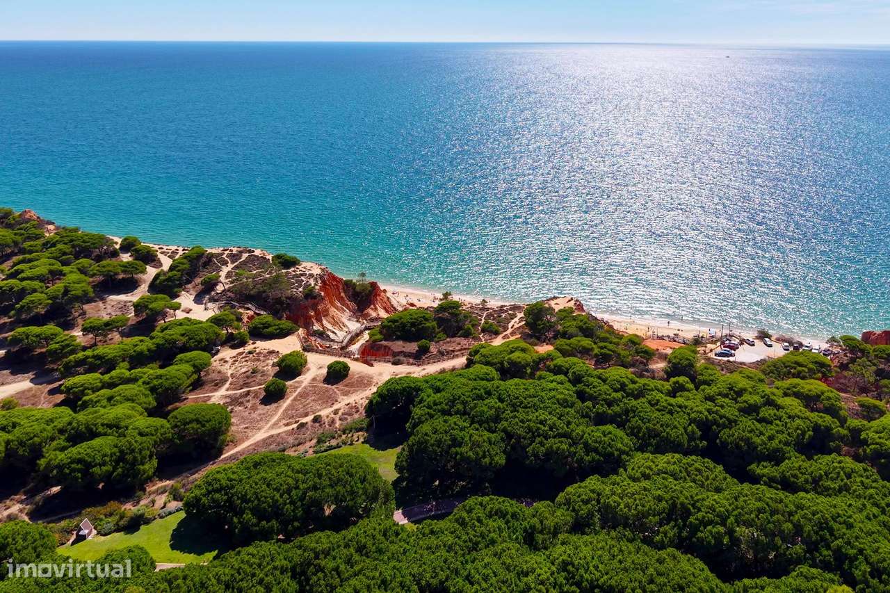 T2 a 500 m da Praia da Falésia com Garagem e Piscina | Albufeira-40