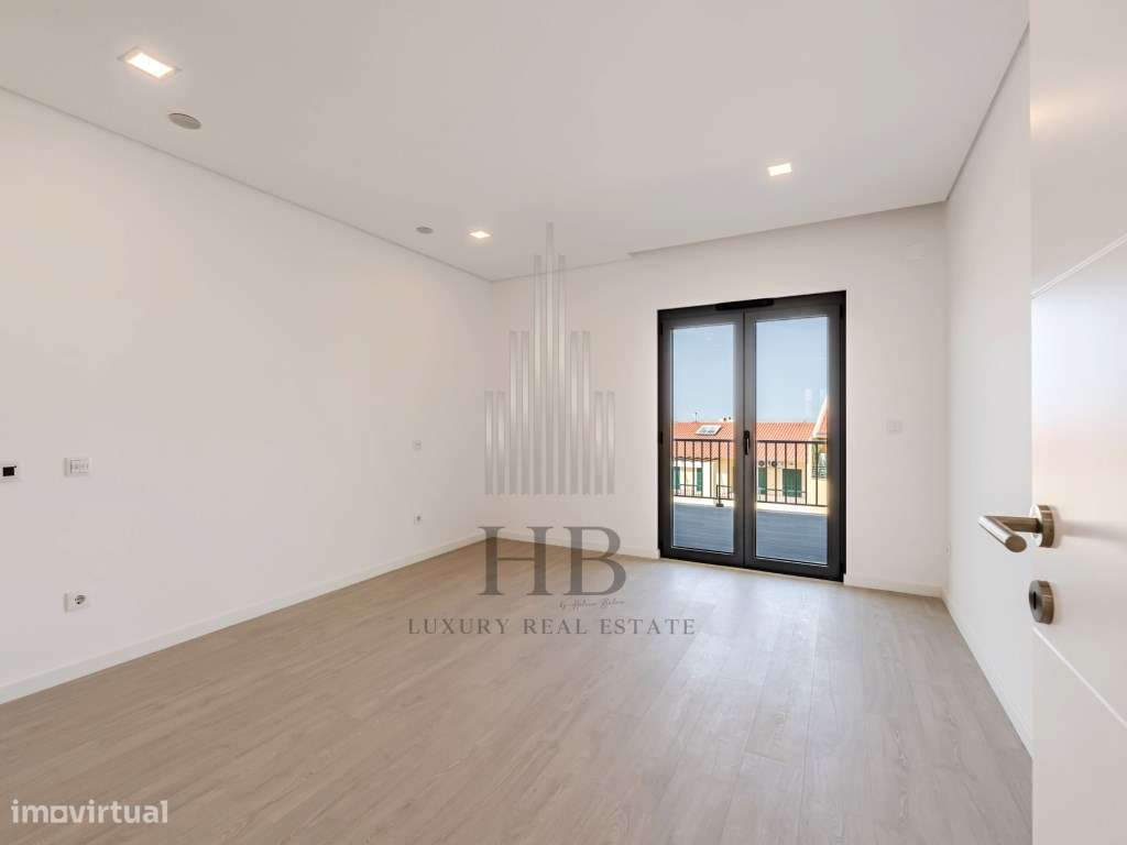 Apartamento T2 com Rooftop Privado, Piscina e Vista Panorâmica-28