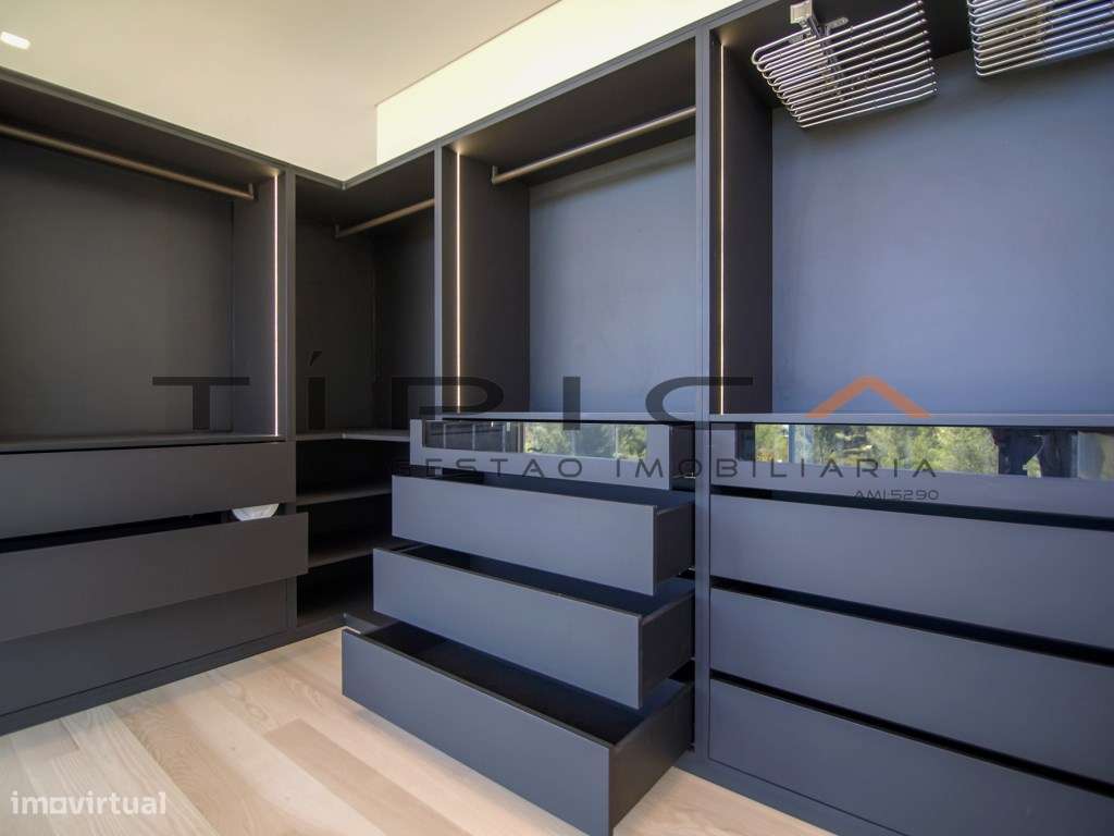 Moradia LUXO Condomínio Privado-30