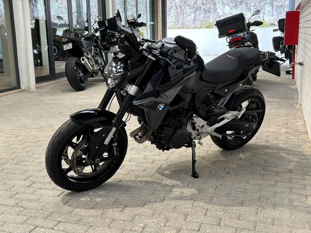 BMW F 900 R