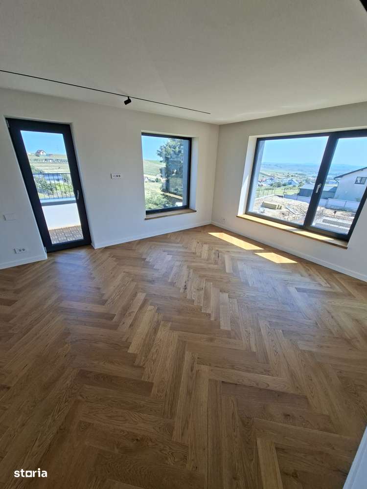 Casă de vanzare in Cartierul Primaverii-8