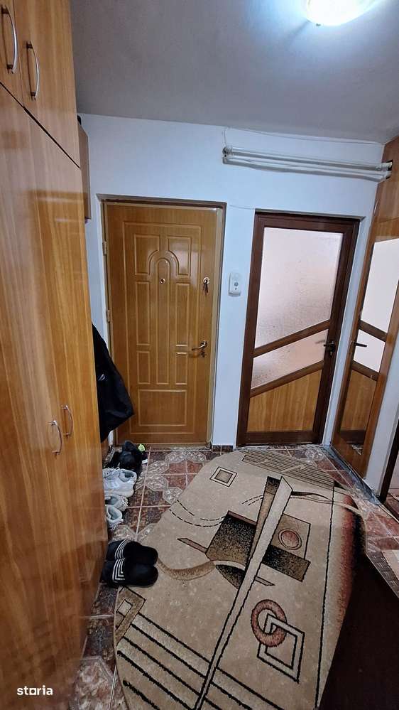 2 camere decomandat parter   46 mp   statia paduri 97.000 euro-7