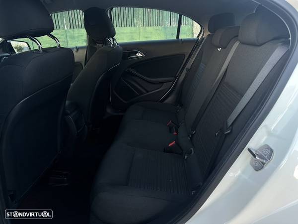 Mercedes-Benz A 180 d Style - 12