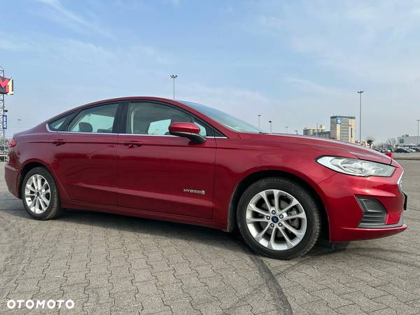 Ford Fusion - 12