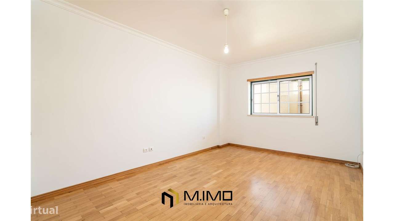 Moradia M3 com Vista Mar e Terraço Panorâmico – A 5 Minutos da Praia-16