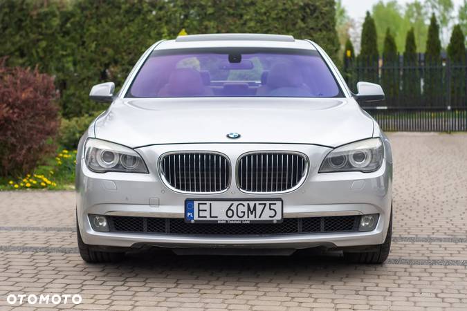 BMW Seria 7 740Li - 18