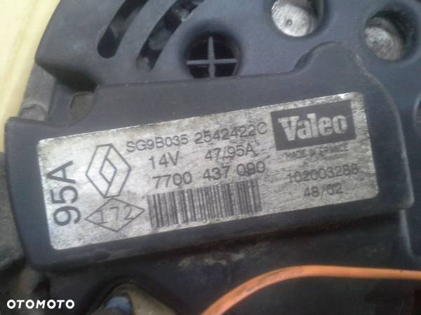 Renault Clio II FL 1.2 16v 75KM alternator Valeo 95A  SG9B035  2542422C  7700437090 - 7