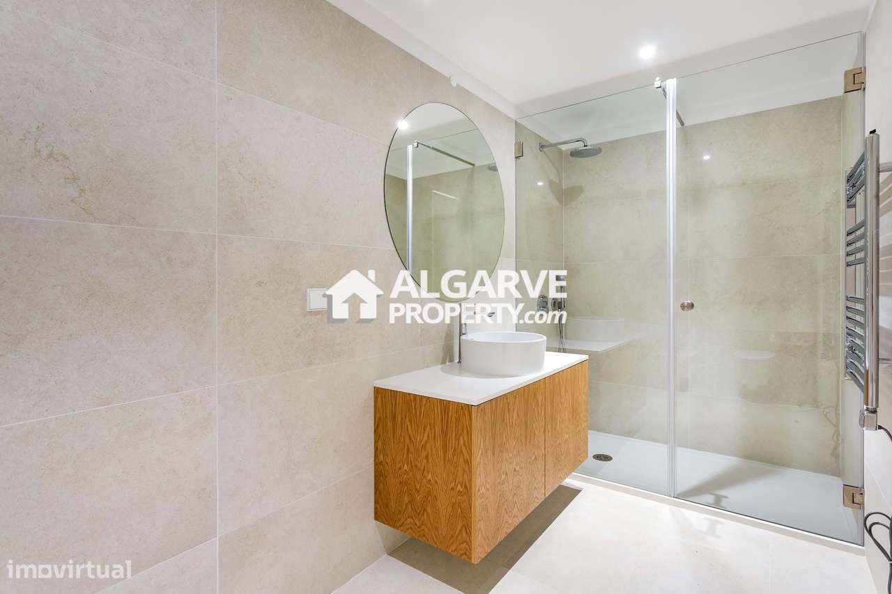 Luxuosa moradia com 3 quartos com jardim e piscina privados em Vilamou - Grande imagem: 5/38