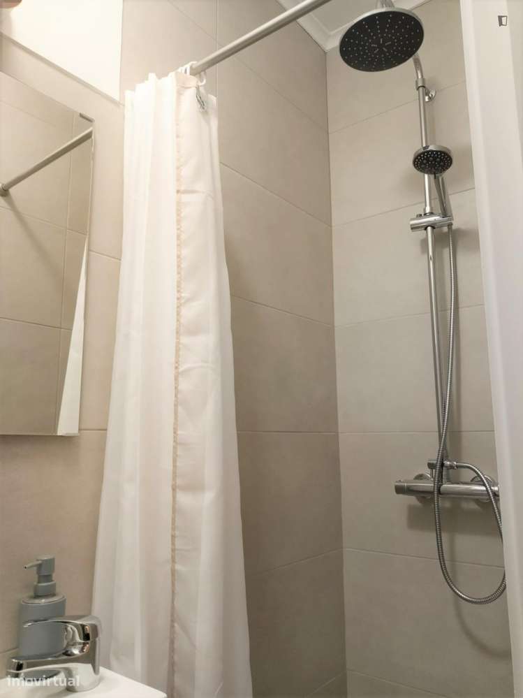 Apartamento com 1 quartos - localizado em Arroios Lisbon - Grande imagem: 5/6