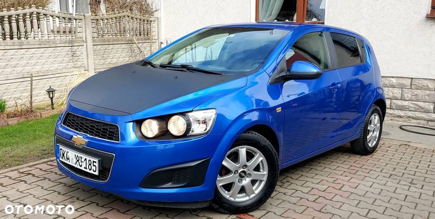 Chevrolet Aveo 1.4 16V LS Design+ - 8