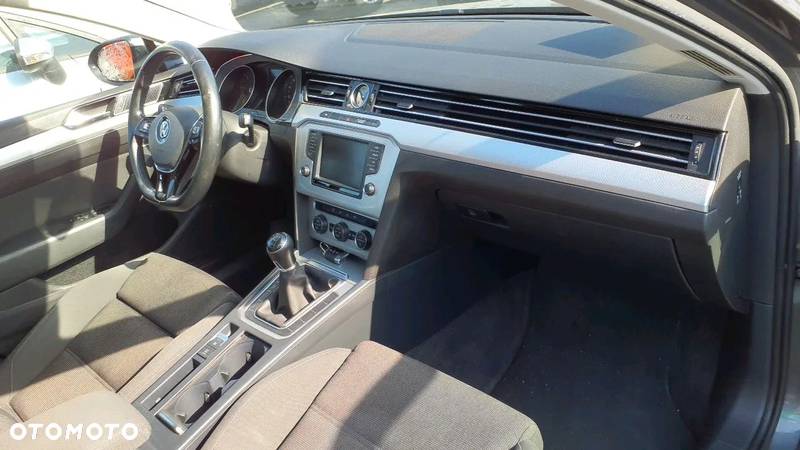 Volkswagen Passat 1.6 TDI BMT City - 7