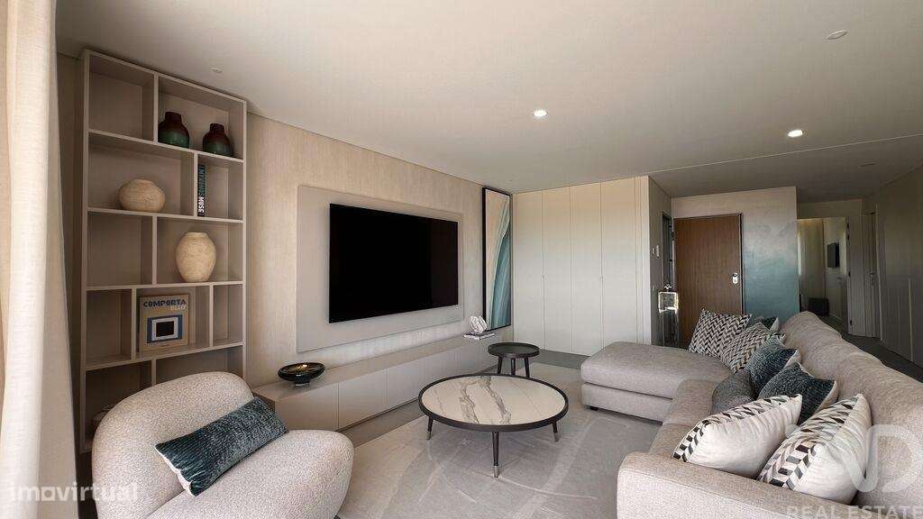 Apartamento T2 em Quarteira de 292,00 m2 - Grande imagem: 3/26