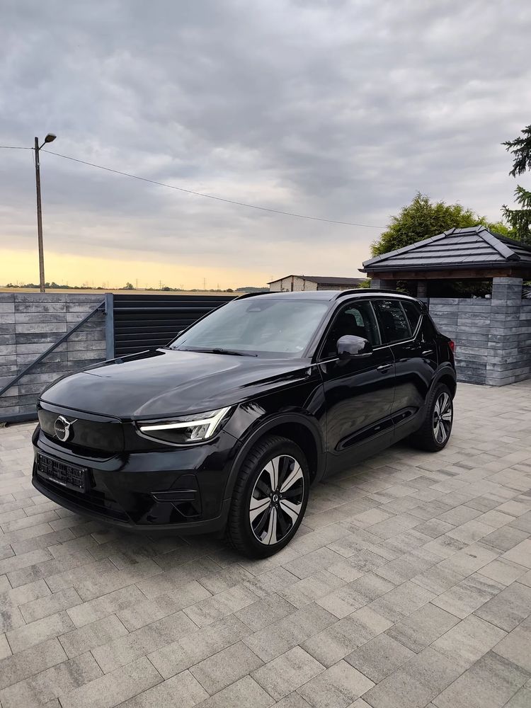 Volvo XC 40 82kWh P8 Recharge AWD Pro