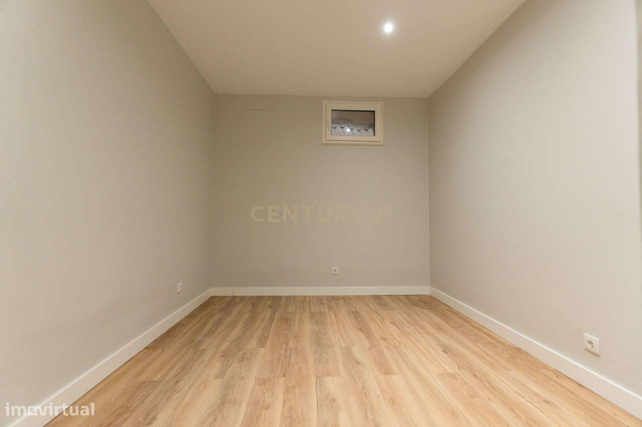 Prédio remodelado na Baixa de Setúbal – uma oportunidade única-25