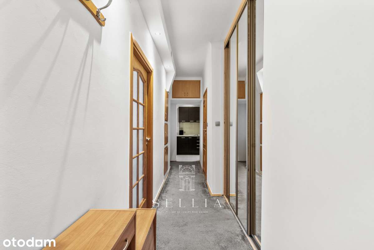 Funkcjonalne mieszkanie przy Placu Zbawiciela-9