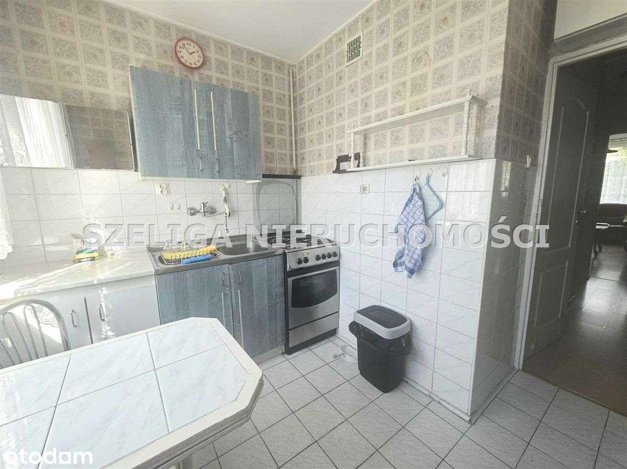 Sikornik, C.O. Z Sieci, Balkon