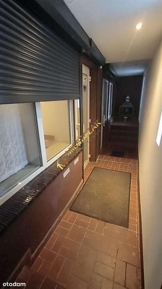 Częśc domu z ogrodem i dwoma lokalami użytkowymi w-16