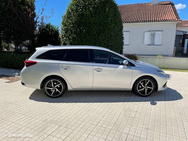 Toyota Auris Touring Sports 1.4 D-4D C.+P.Techo+P.Sport - 3