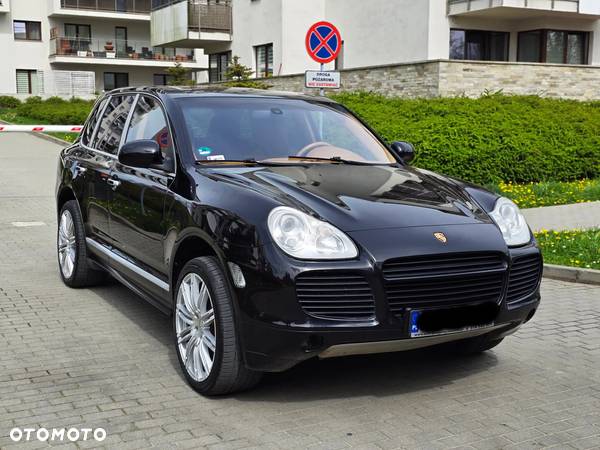 Porsche Cayenne Turbo - 9