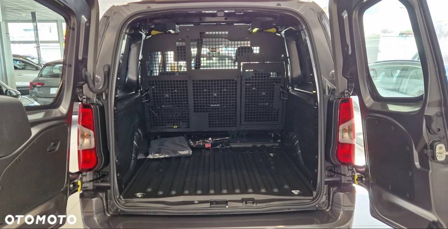 Fiat Doblo CrewCab - 9