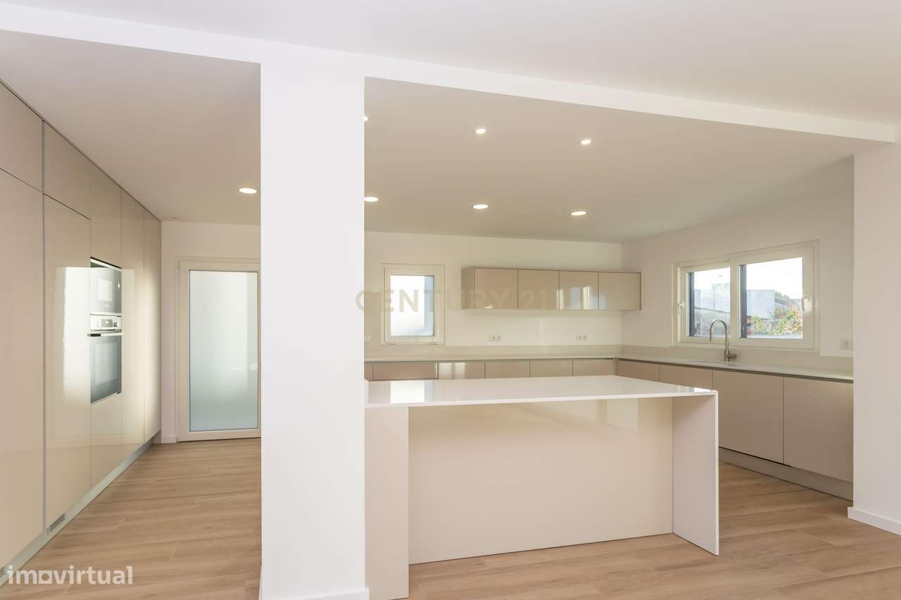 Moradia Isolada de 254,74m2,  com piscina - Grande imagem: 4/52