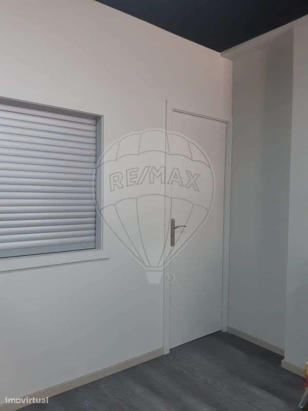 Loja  para arrendamento - Grande imagem: 2/16