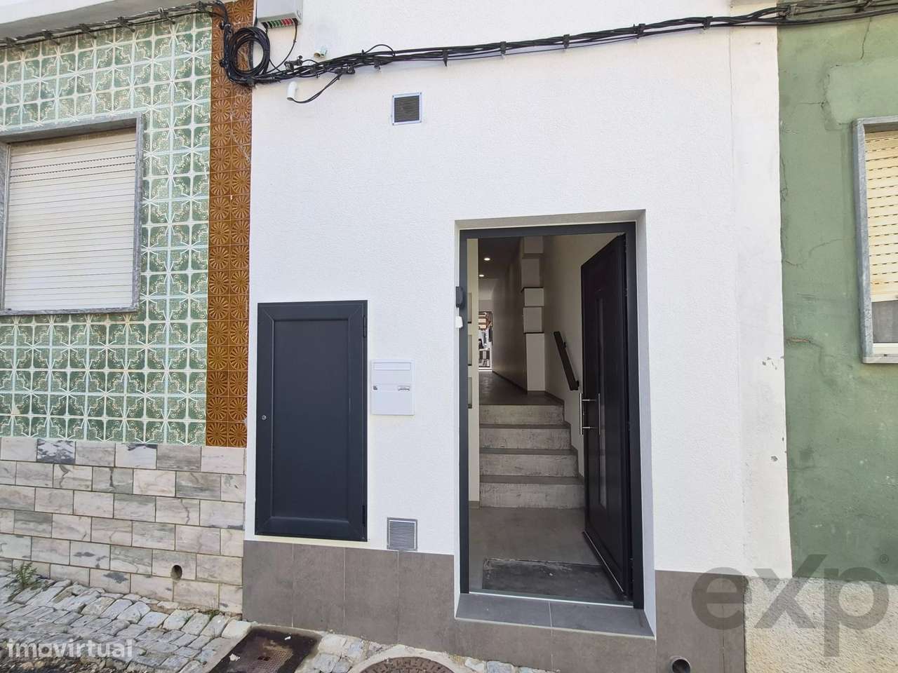 Casa nova, 2 quartos, amplo pátio, centro de Alvor-17