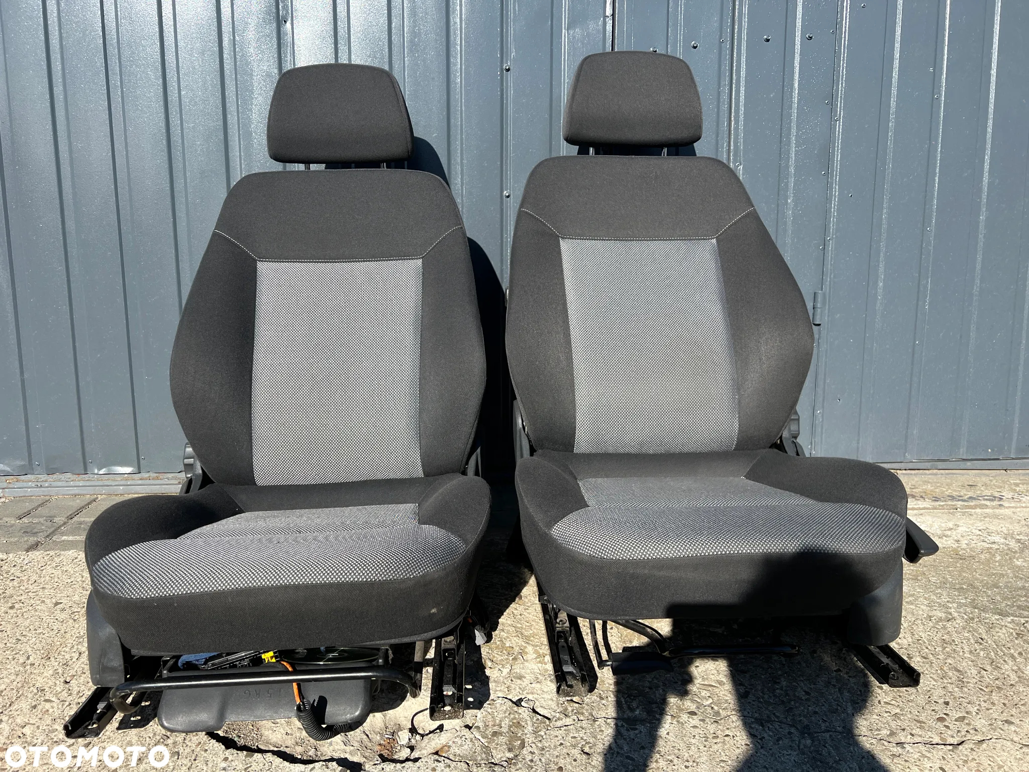 Siedzenia Fotele przód przednie GRZANE Opel Zafira B Astra III - 2