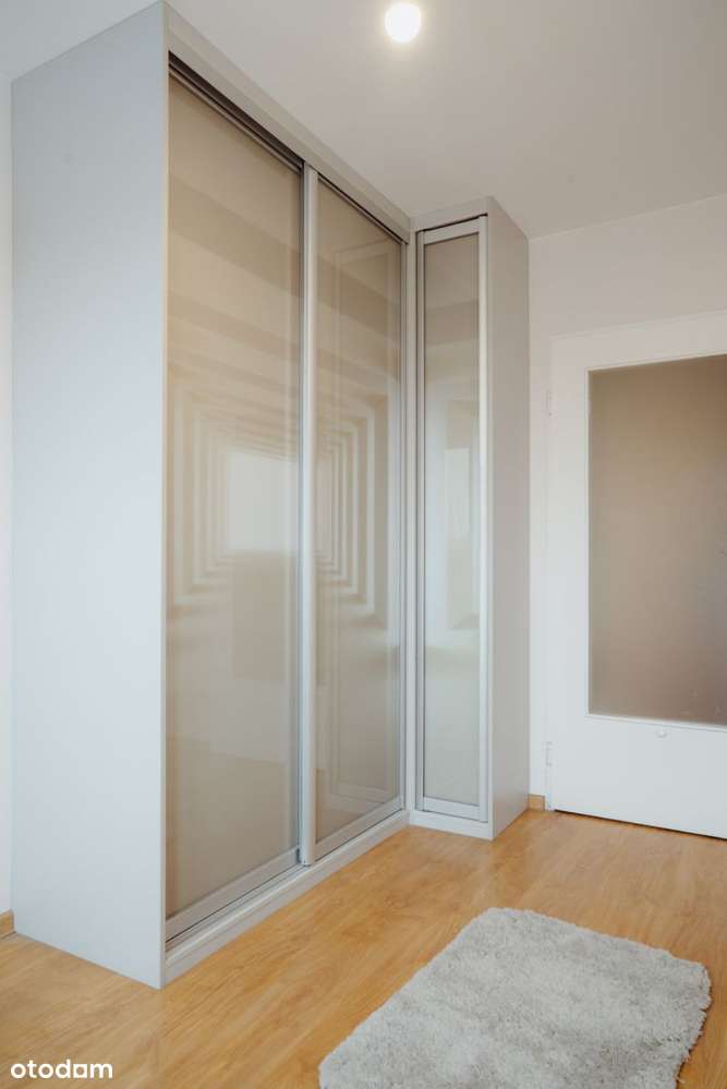 Zgierski Unikat: 2 mieszkania za jednymi drzwiami!-8