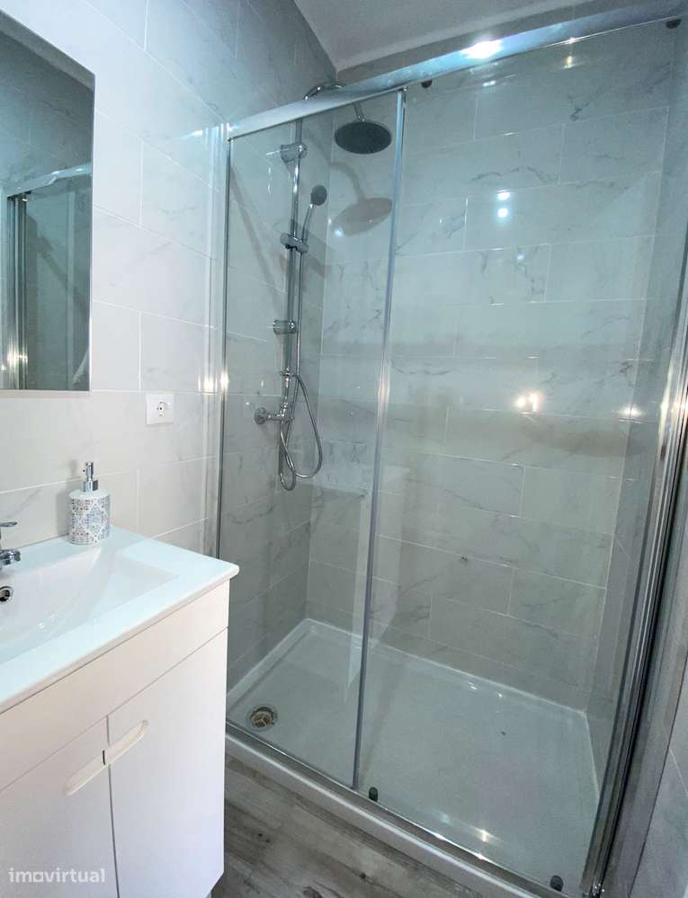 T0 - Metro St-Ovidio - Mobilado, equipado, despesas incluídas - Grande imagem: 5/6